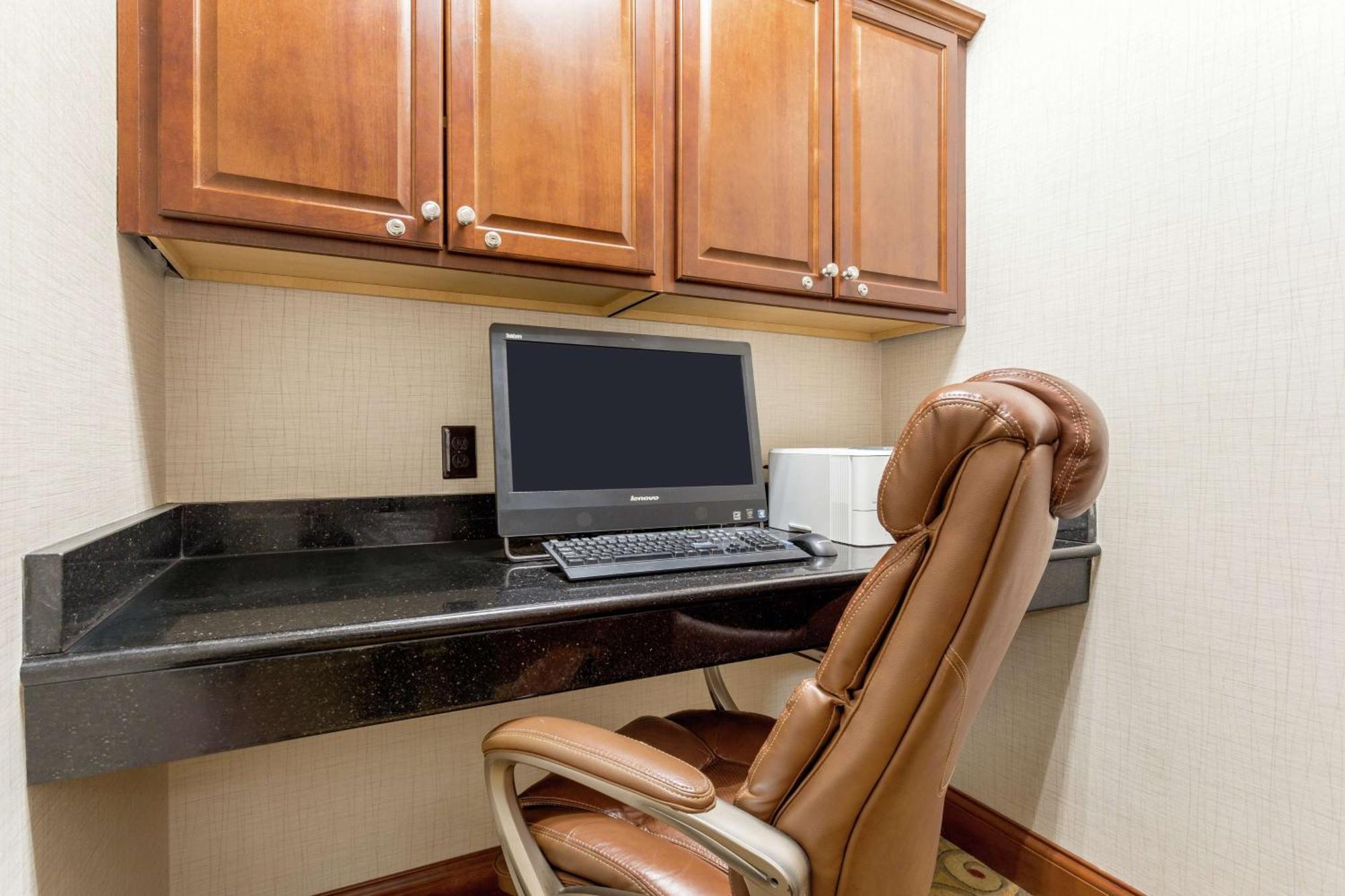 Hampton Inn Auburn Εξωτερικό φωτογραφία